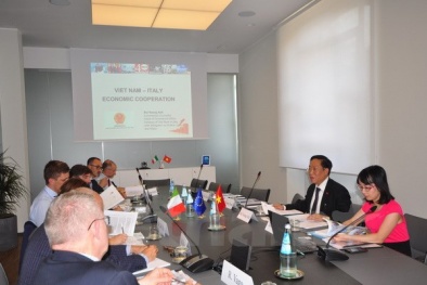 Việt Nam và Italy thúc đẩy hợp tác da giày, dệt may và đồ gỗ