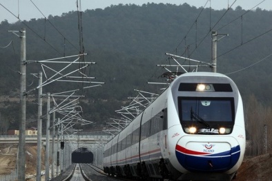 Đường sắt cao tốc: Không nghiên cứu, chờ 10-15 năm thì có thể chậm