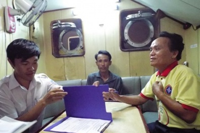 Giải cứu thành công 38 ngư dân gặp nạn trên Biển Đông