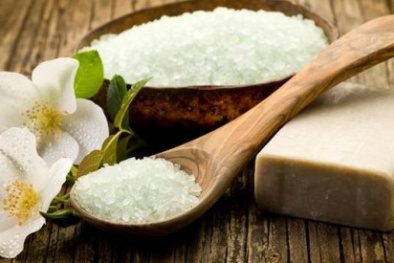 Mẹo vặt gia đình hay mà ít biết với muối