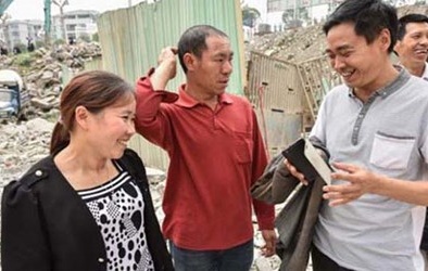 Cảm phục cặp vợ chồng cứu gần 70 người khỏi thảm kịch sập chung cư