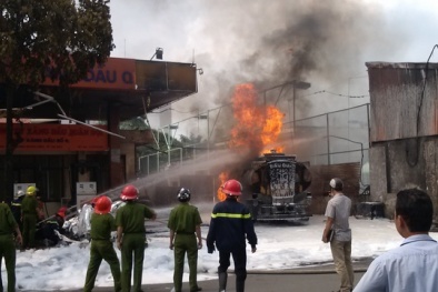 Cháy lớn liên tiếp ở 2 tỉnh miền Nam