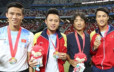 Sea Games 28: Hé lộ những 'tuyệt chiêu' khích lệ tinh thần của HLV Miura