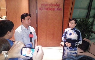 Bộ trưởng Thăng: 'Phí xe máy do HĐND tỉnh, thành phố tự quyết'