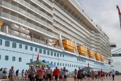 Tàu biển 5 sao đẳng cấp nhất thế giới ghé thăm Việt Nam 