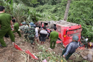 Tai nạn kinh hoàng: Hành khách kể lại giây phút chiếc xe rơi xuống vực thẳm