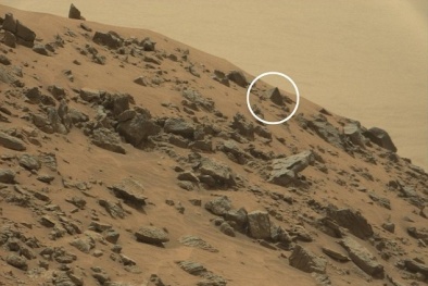 Xuất hiện ‘kim tự tháp’ bí ẩn trên bề mặt sao Hỏa