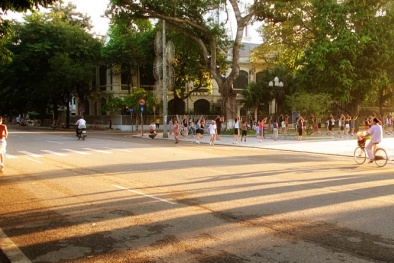 Dự báo thời tiết ngày mai 26/6/2015: Ngày nắng nóng, chiều và tối có mưa vài nơi 