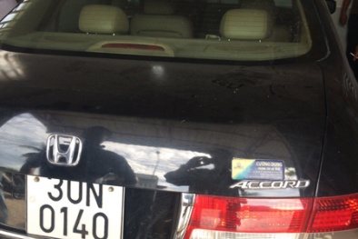 Phát hiện 8kg ma túy đá giấu trong mâm bánh xe hơi