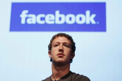 Tỷ phú Mark Zuckerberg tiến gần top 10 người giàu nhất thế giới