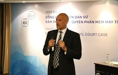 Microsoft khởi kiện một doanh nghiệp ở Bình Dương