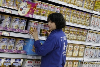 Trung Quốc: Thu hồi khẩn cấp sữa bột trẻ em kém chất lượng