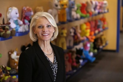 CEO Build-A-Bear Workshop: 'Làm bạn' với sự liều lĩnh