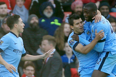 Vì sao Manchester City chưa ký hợp đồng sang Việt Nam?