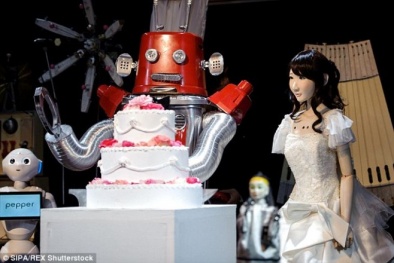 Đám cưới robot đầu tiên trên thế giới: Chỉ có thể là Nhật Bản