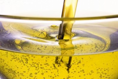 Các mẹo làm sạch với dầu ăn cực hiệu quả