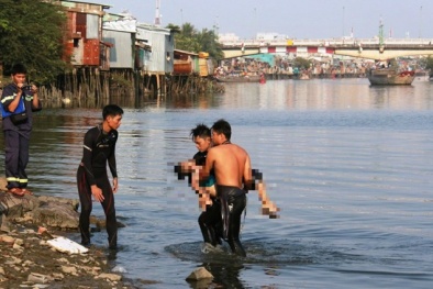Chết đuối vì thách nhau bơi thi lúc nửa đêm trong men say