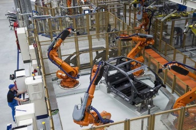 Dư luận sục sôi vì robot 'biết giết' người