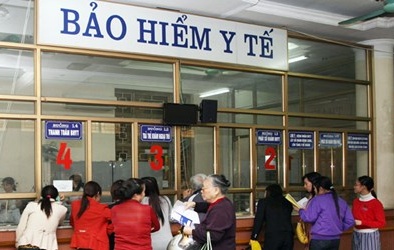 Tham gia bảo hiểm y tế: Người dân vẫn bị phiền hà