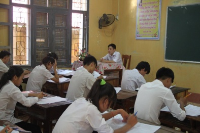 Tin mới nhất về ngày thứ 2 kỳ thi THPT Quốc Gia: Hơn 300 thí sinh bị đình chỉ thi