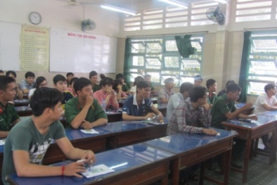 Một điểm có hơn 30 'anh lính' tham gia thi THPT quốc gia