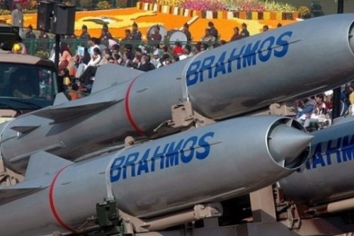 Uy lực tên lửa hành trình siêu thanh BrahMos phát hiện và phá hủy mục tiêu