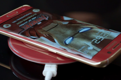 6 mẫu smartphone với chế độ sạc không dây hiện đại bậc nhất