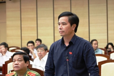 Đại biểu chất vấn: 'Cả xã không có nổi một cái máy cấy thì cơ giới hóa cái gì?'