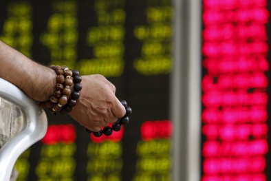 Thị trường chứng khoán Trung Quốc chao đảo, thế giới ‘lo ngay ngáy’