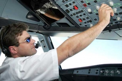 Phi công lái máy bay thương mại - 'nghề toàn cầu'