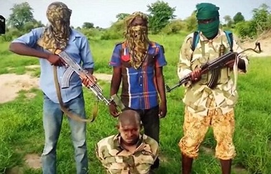 Khủng bố Boko Haram tung video hành quyết tù nhân giống IS