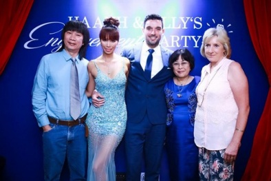 Siêu mẫu Hà Anh gợi cảm bên hôn phu trong lễ đính hôn