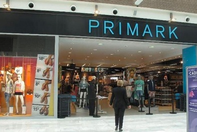 Cảnh sát Pháp giải cứu thành công 18 con tin 