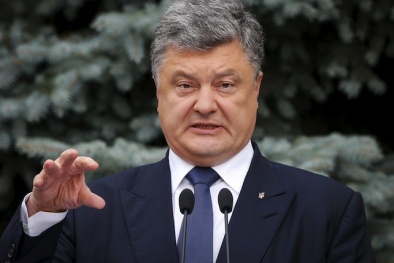 Tình hình Ukraine mới nhất: Tổng thống Ukraine đối phó với phe cực hữu ở miền Tây