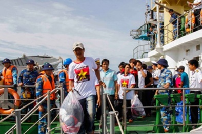 Cứu được 11 ngư dân chìm tàu ở Trường Sa 