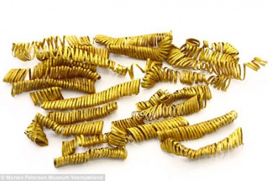 Phát hiện 2.000 sợi vàng hàng nghìn năm tuổi tại Đan Mạch