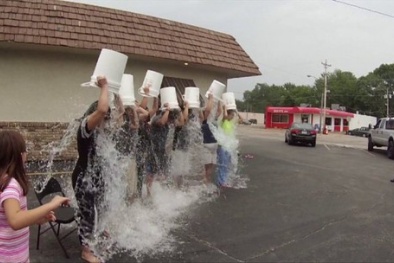 1 năm 'dội xô nước đá lên đầu', 115 triệu USD đi đâu?