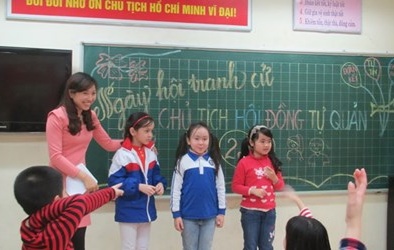 Dự thảo điều lệ trường tiểu học: 7 tuổi làm 'chủ tịch'