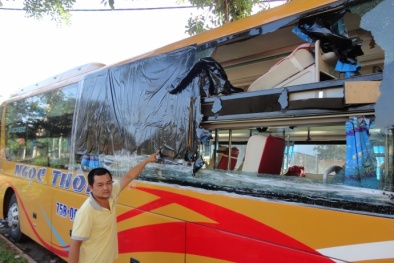 Phó Thủ tướng: Xử lý nghiêm hành vi ném đất đá vào xe khách