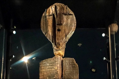 Những bí ẩn xung quanh tượng gỗ lâu đời nhất thế giới