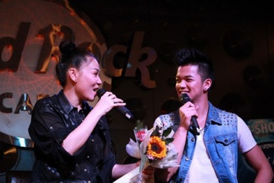 Thu Minh, Uyên Linh 'cháy' hết mình minishow của thí sinh Vietnam Idol