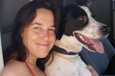 Kỳ lạ người phụ nữ  tái hôn với chó sau khi 'chồng' mèo qua đời 