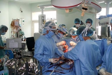 Bệnh nhân ghép tim phổi đã tử vong