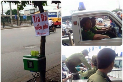 Công an thu bình nước miễn phí của dân, lãnh đạo phường có biết?