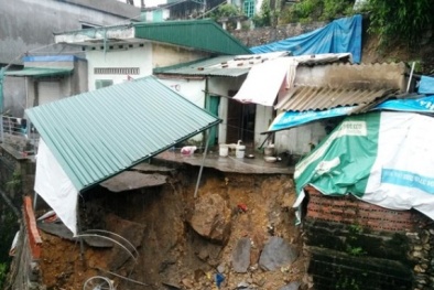 Hà Nội ủng hộ đồng bào lũ lụt Quảng Ninh 4 tỷ đồng	