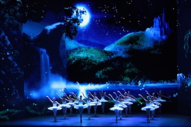 Dư âm 'Hồ Thiên Nga 3D' trong khán giả Thủ đô