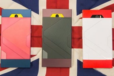 Siêu phẩm smartphone kim loại lỏng chính thức được bán online