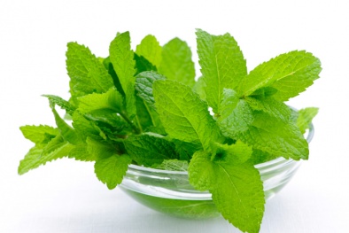 Trị mụn, mờ vết thâm từ các loại rau củ thường ngày