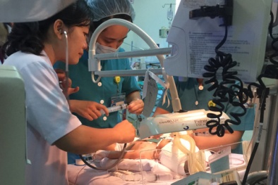 Người phụ nữ tàn ác đâm dao xuyên trán bé trai 11 ngày tuổi là ai?