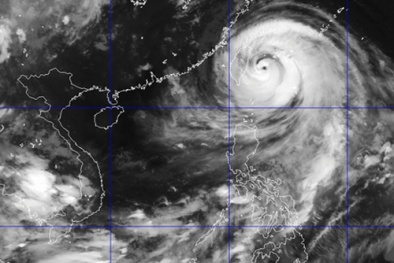 Tin bão mới nhất: Siêu bão Soudelor bắt đầu càn quét Biển Đông